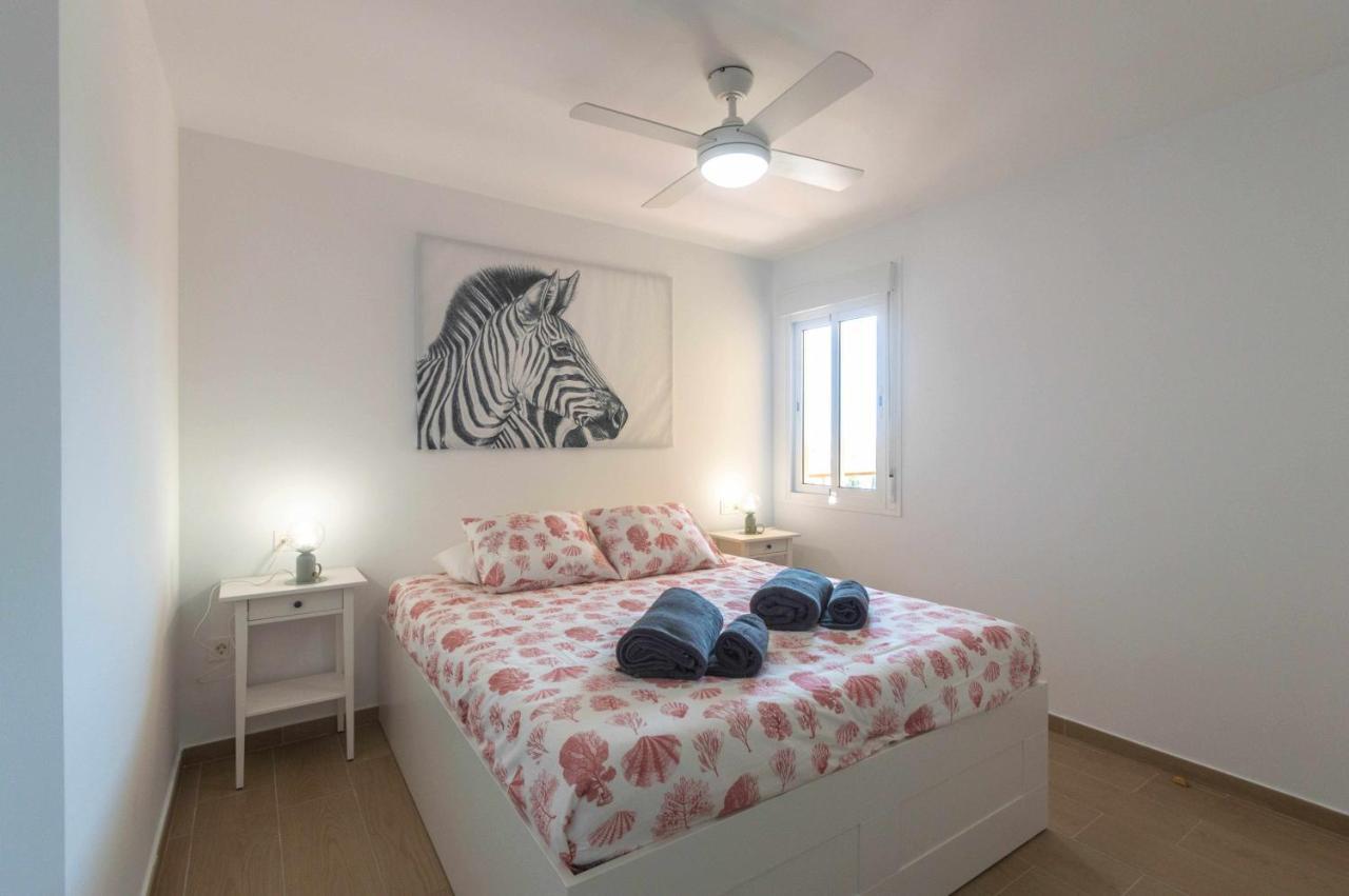 El Rocio En La Playa De Cariluela Apartman Torremolinos Kültér fotó