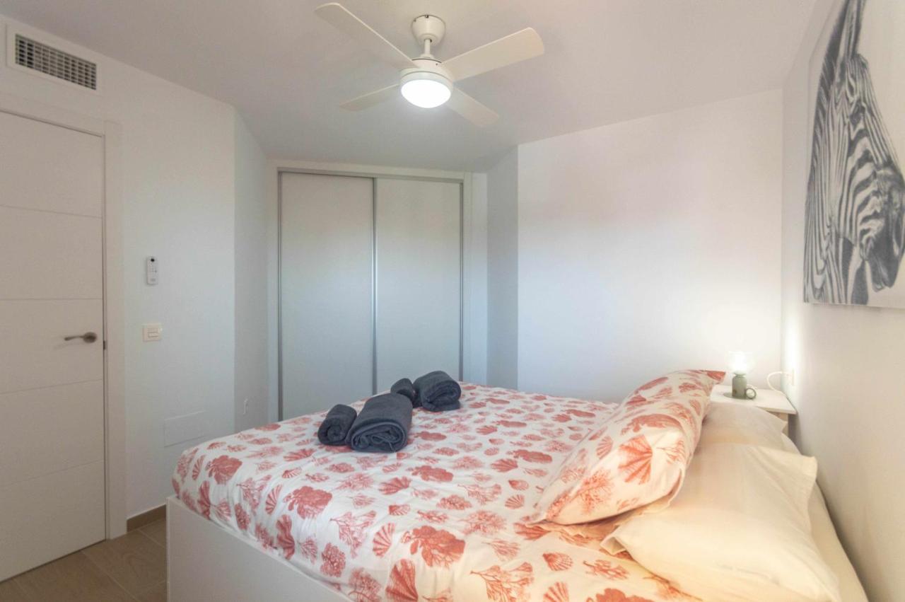 El Rocio En La Playa De Cariluela Apartman Torremolinos Kültér fotó
