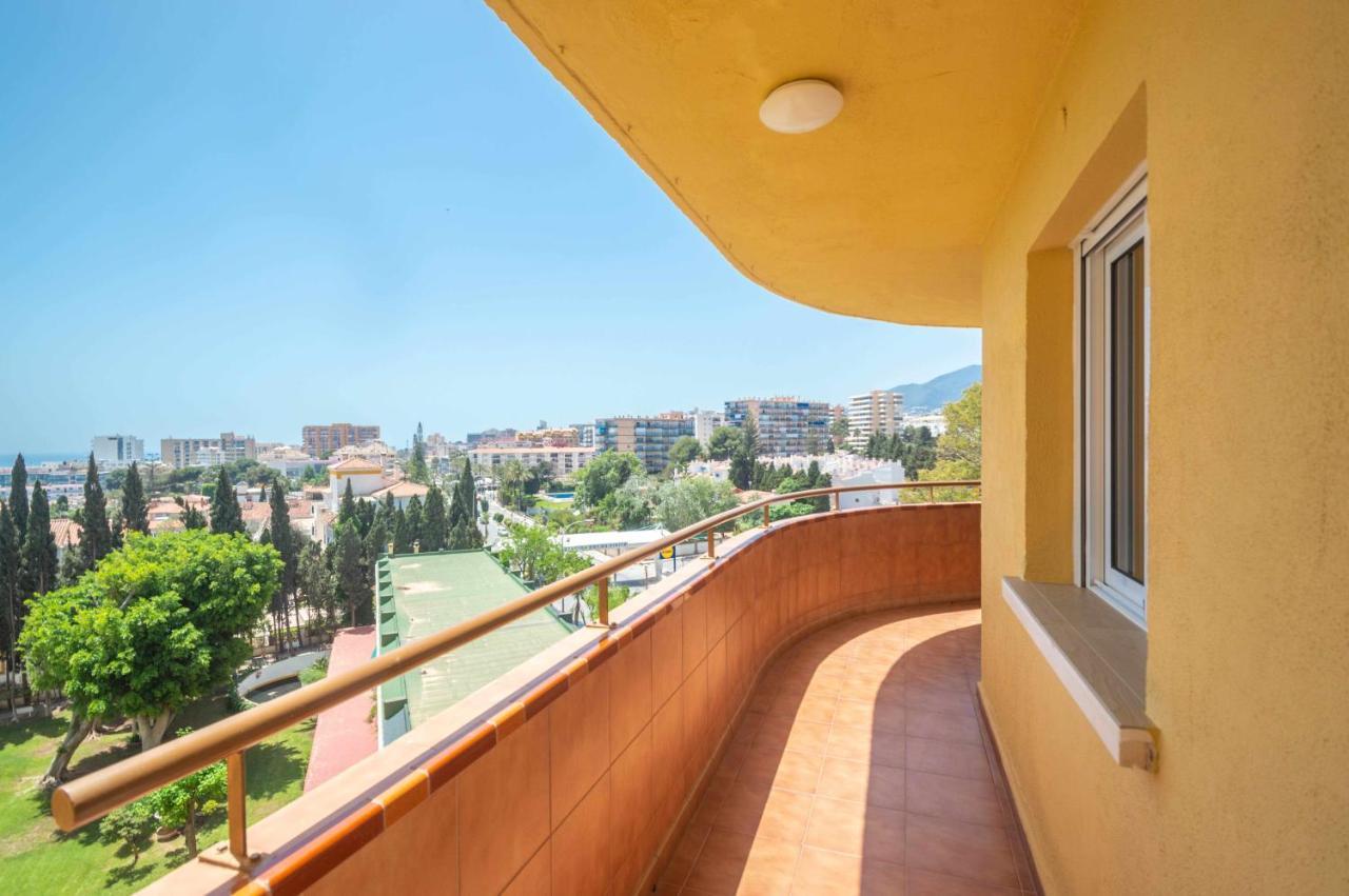 El Rocio En La Playa De Cariluela Apartman Torremolinos Kültér fotó