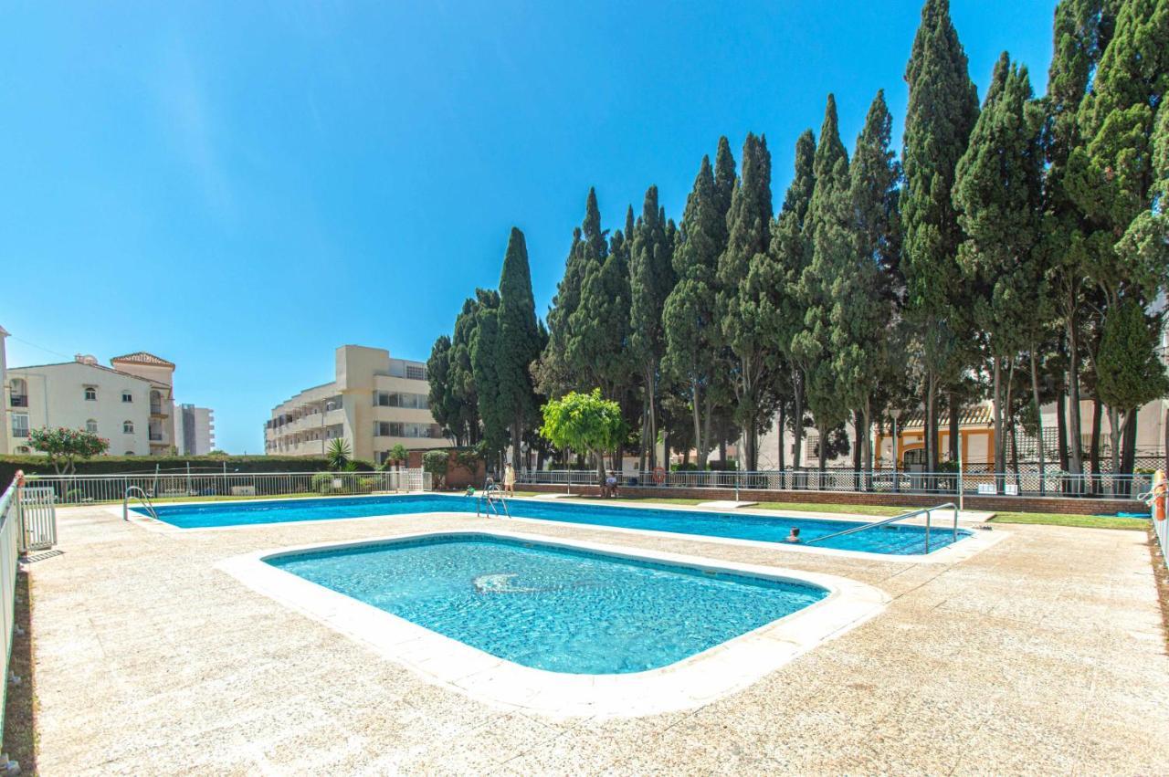 El Rocio En La Playa De Cariluela Apartman Torremolinos Kültér fotó