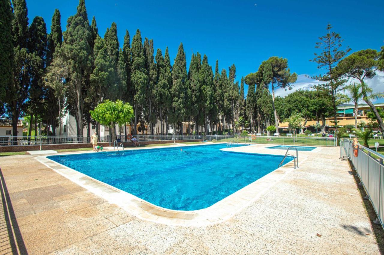 El Rocio En La Playa De Cariluela Apartman Torremolinos Kültér fotó