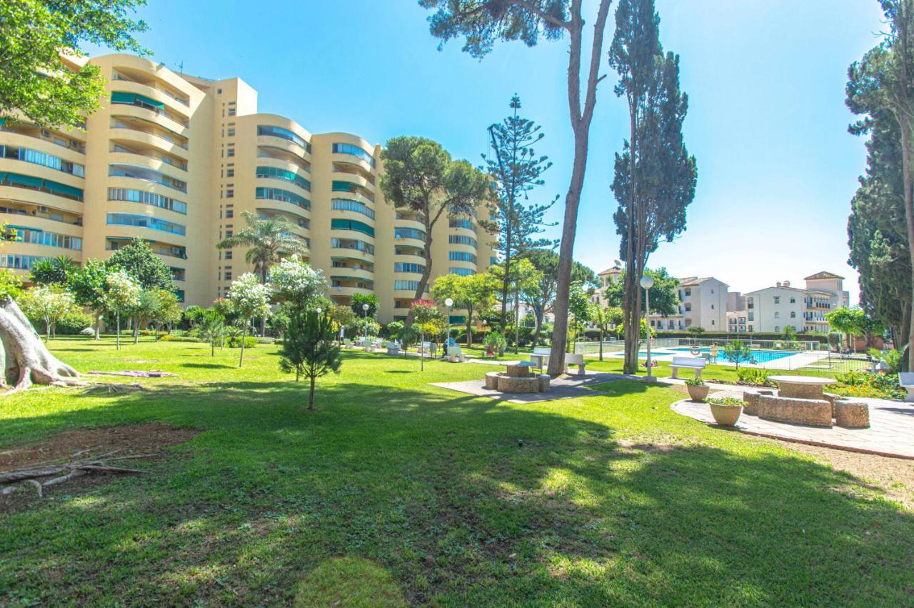 El Rocio En La Playa De Cariluela Apartman Torremolinos Kültér fotó